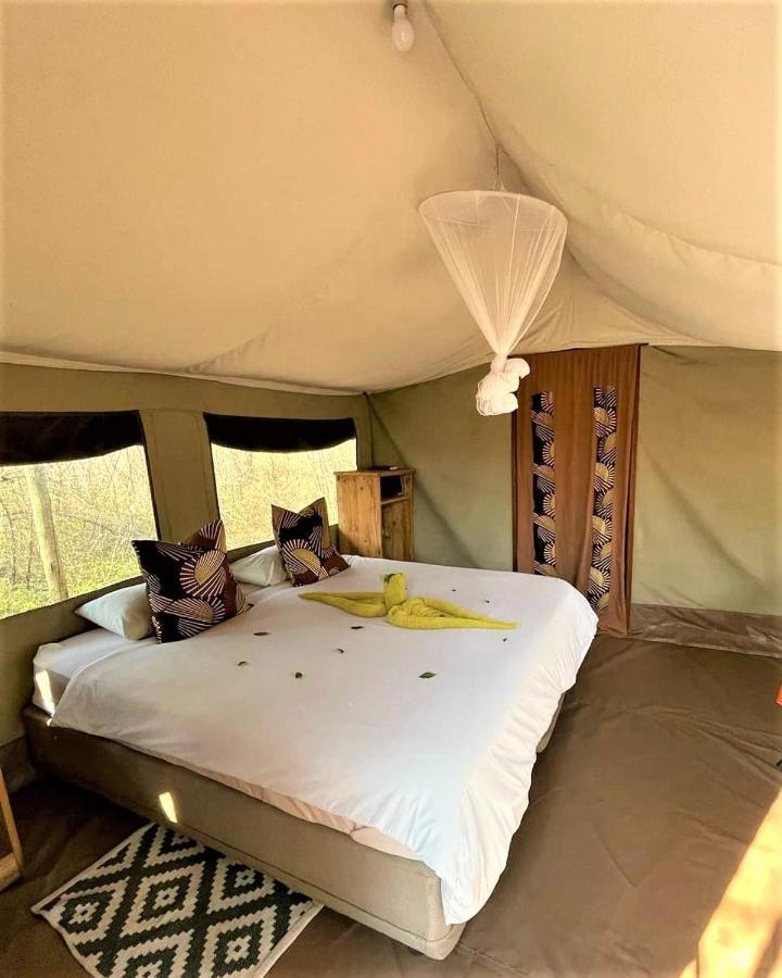 The Wild Olive Tree Camp Hotel Welverdiend  Exterior photo